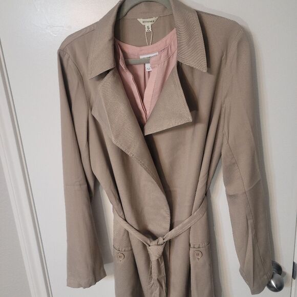 Max Studio Women's Jacket sz XL Tan Lapel Trench Coat W/ Belt & Pockets Overcoat - Picture 4 of 13